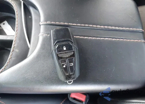 2019 Aston Martin Vantage z USA, uszkodzony, nr VIN SCFSMGAW5KGN02619